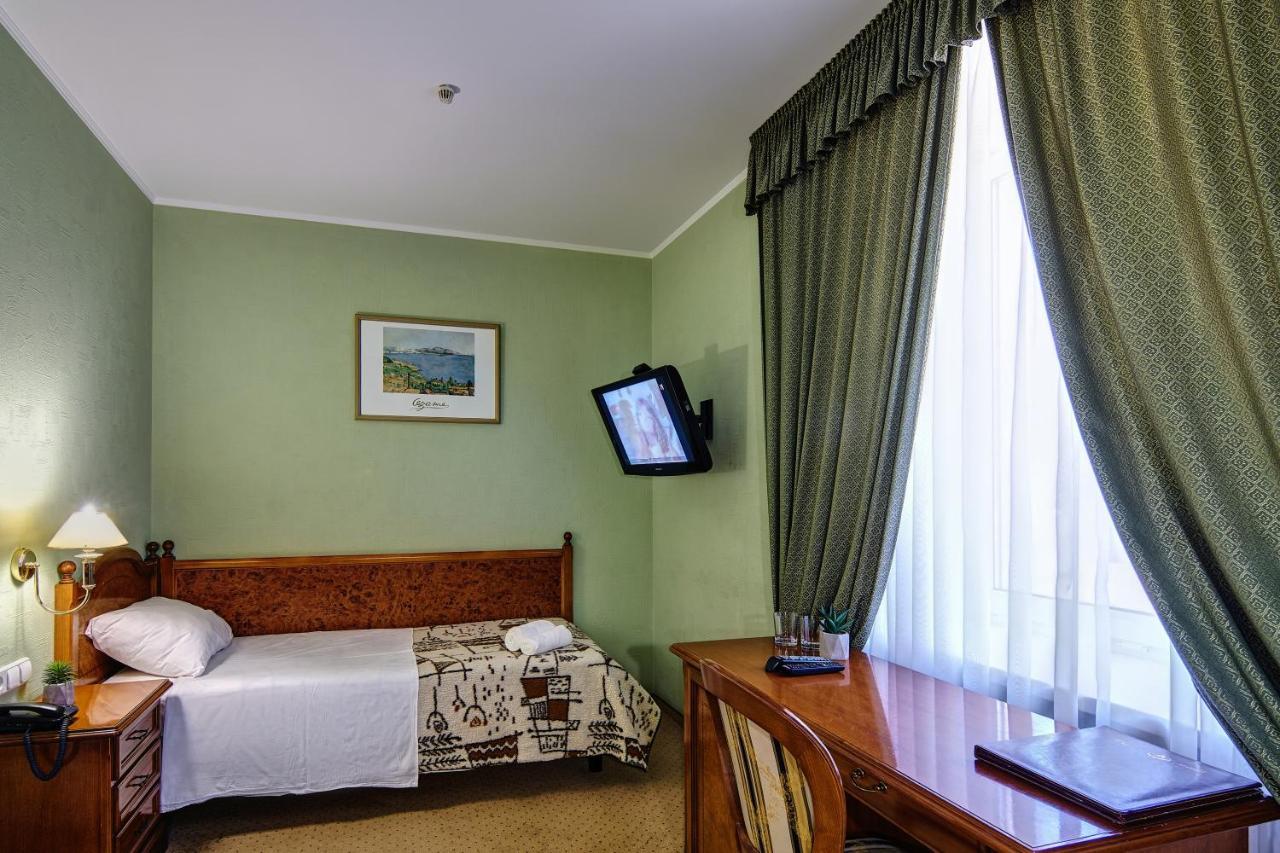 Art Hotel Academy Dnipro Eksteriør bilde